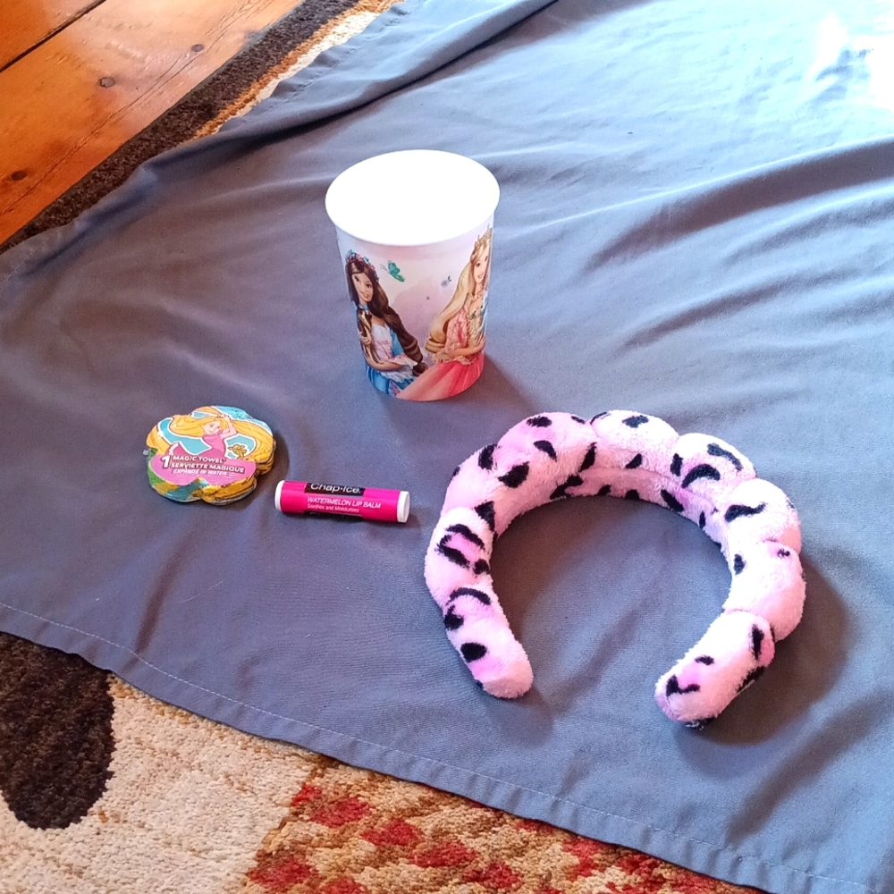 Young girls pampering set